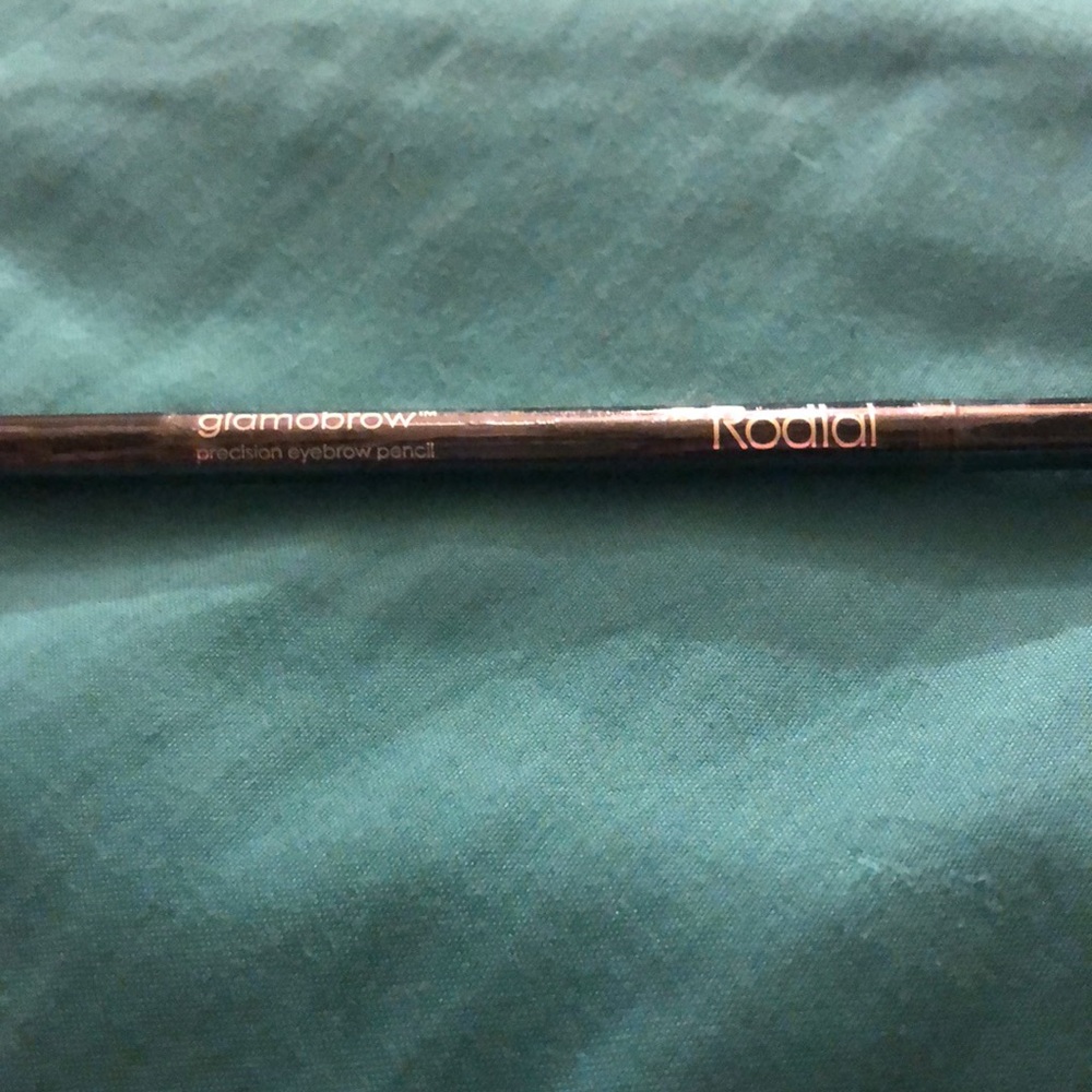 Rodial glamobrow